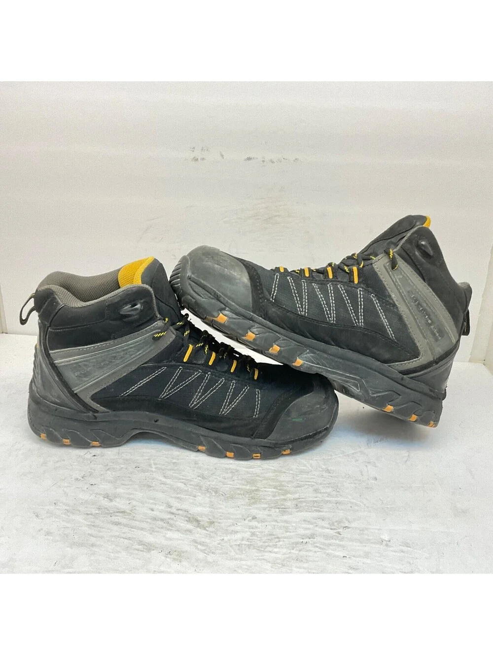 DAKOTA Men's Mid-Cut Quad Comfort Steel Toe CP Work Safety Boot Black Size 10W/L